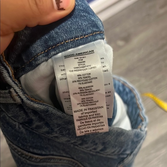 Good American Blue High Rise Jeans with Distressed Details - Picture 8 of 8